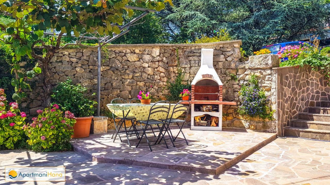Apartman Hana Ika Εξωτερικό φωτογραφία